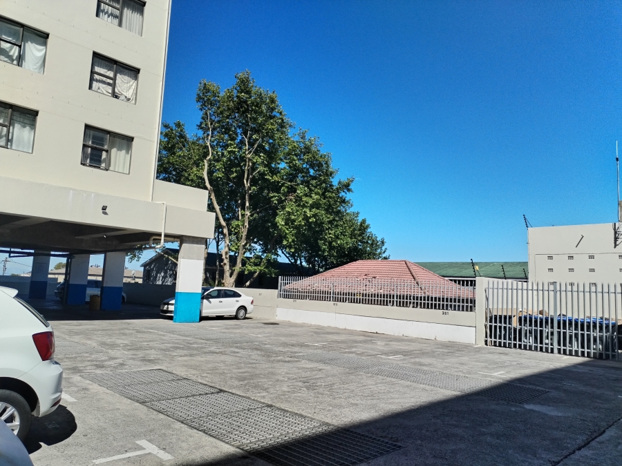 1 Bedroom Property for Sale in Wynberg Western Cape